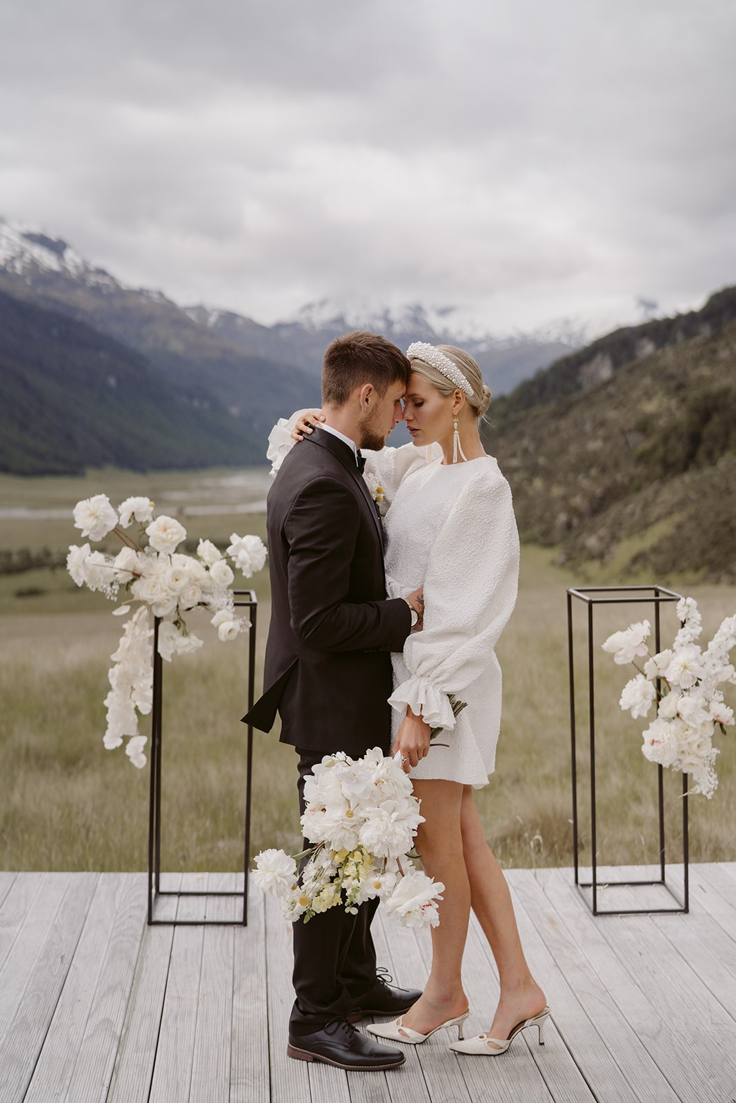 Love In The Valley Rees Valley Styled Shoot